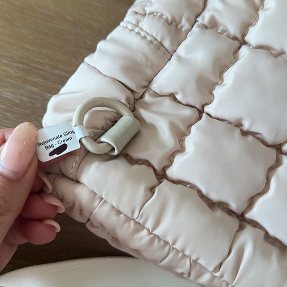 Sol And Slene Sling Bag - Picture 4 of 4